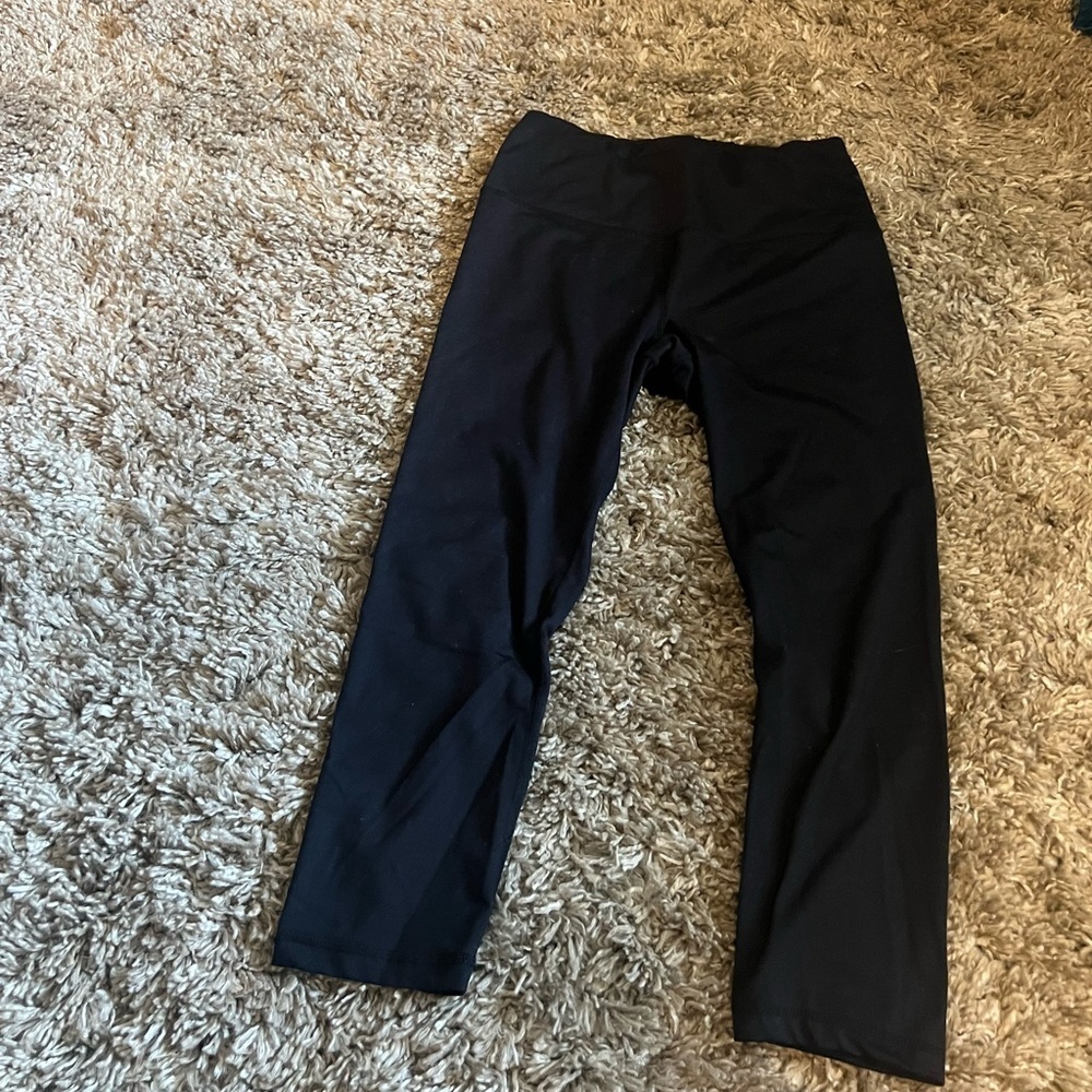 Velocity black cropped leggings